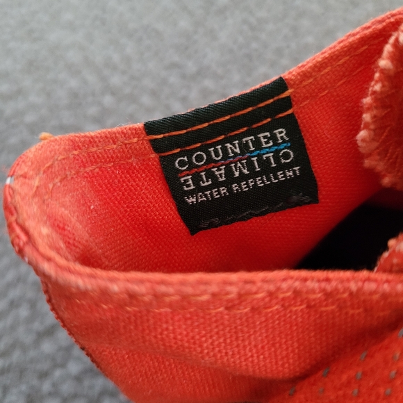 Converse Chuck Taylor All-Star Shield Hi-Tops - Picture 4 of 12